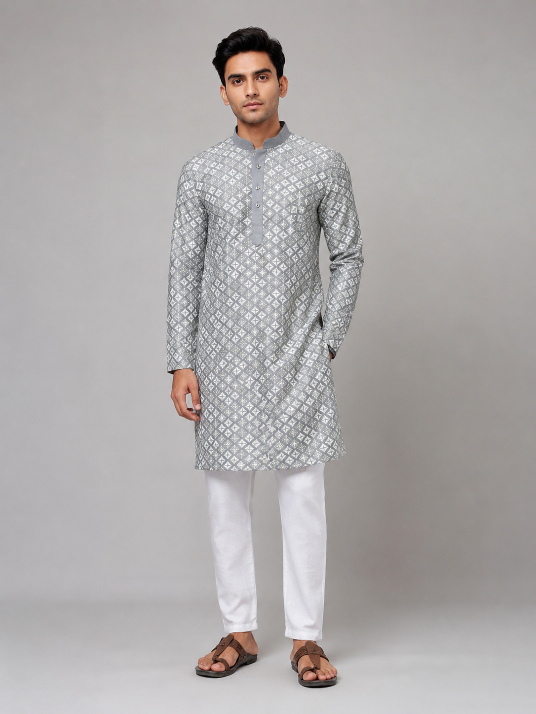 Classic Grey Embroidered Kurta Set Featuring Refined Elegance