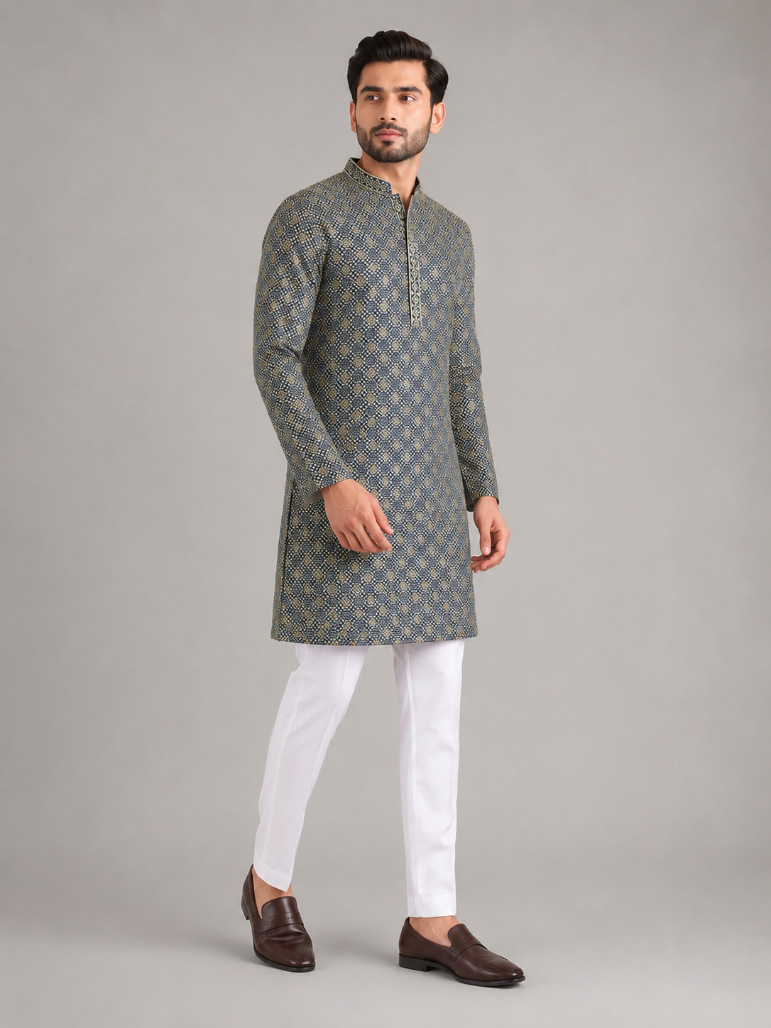 Classic Grey Embroidered Kurta Set Featuring Timeless Chikankari Craftsmanship