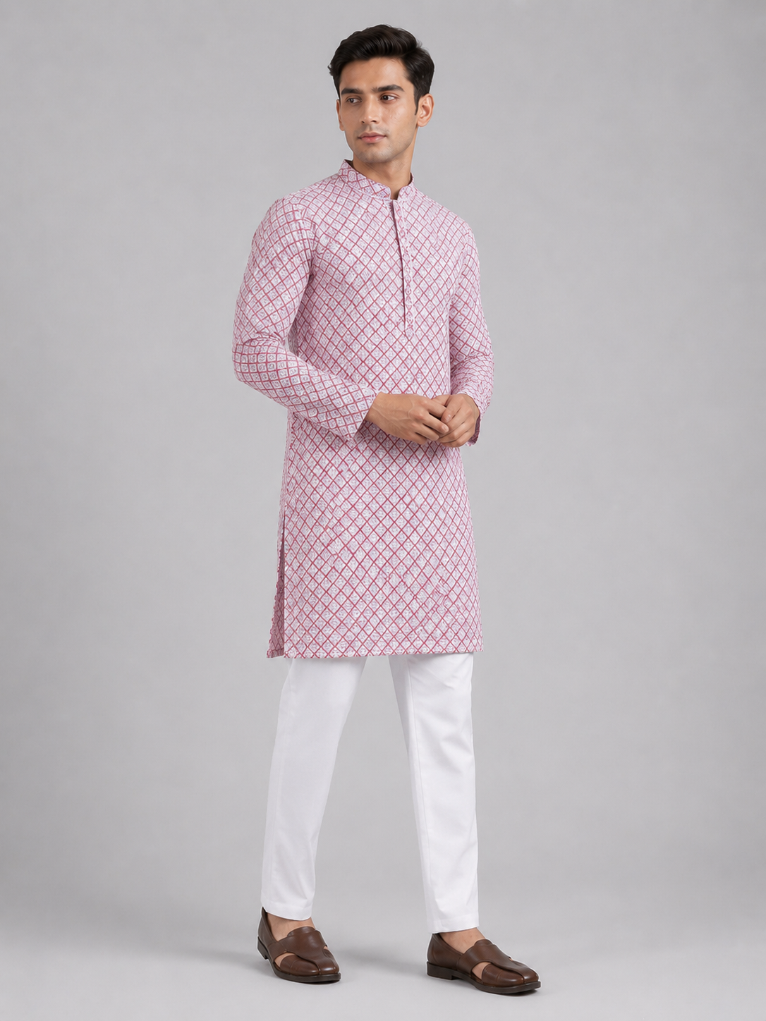 Classic Ivory Embroidered Kurta Set Featuring Timeless Elegance