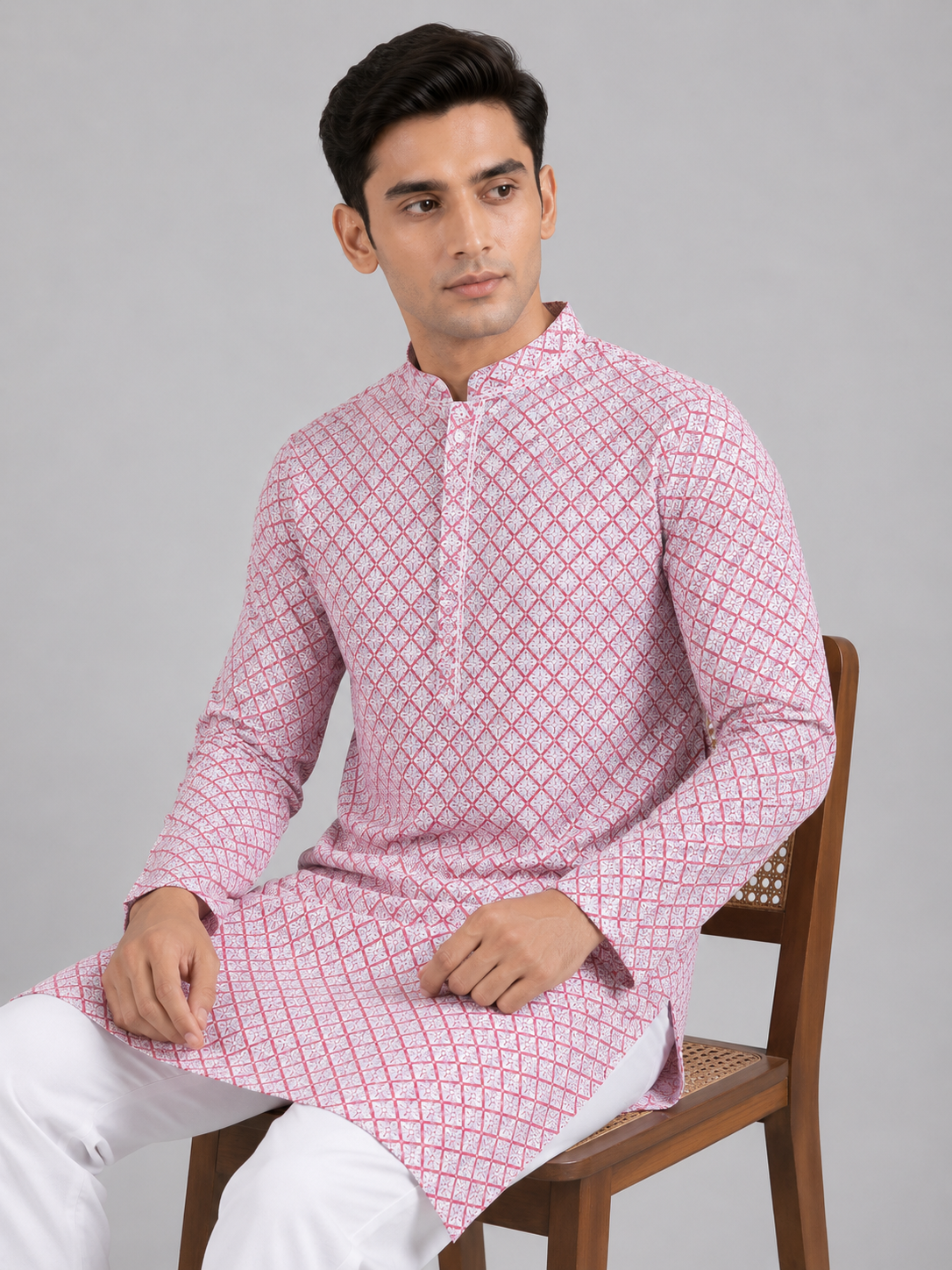 Classic Ivory Embroidered Kurta Set Featuring Timeless Elegance