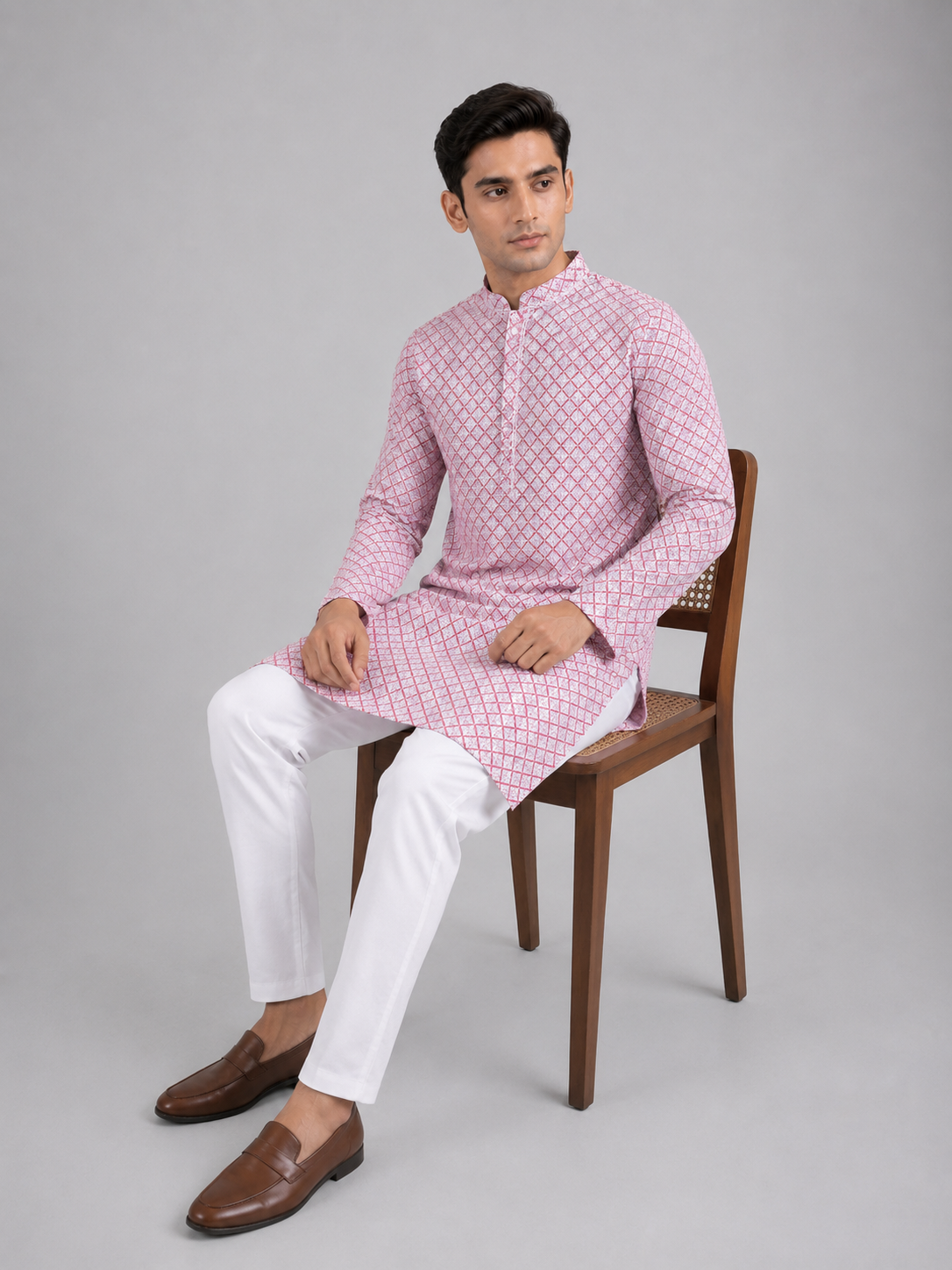 Classic Ivory Embroidered Kurta Set Featuring Timeless Elegance